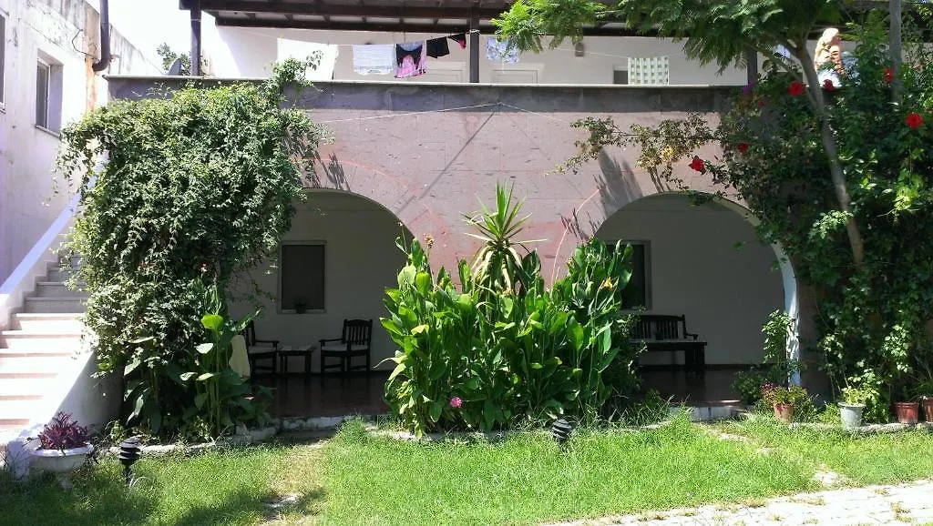 Eda Motel Göltürkbükü