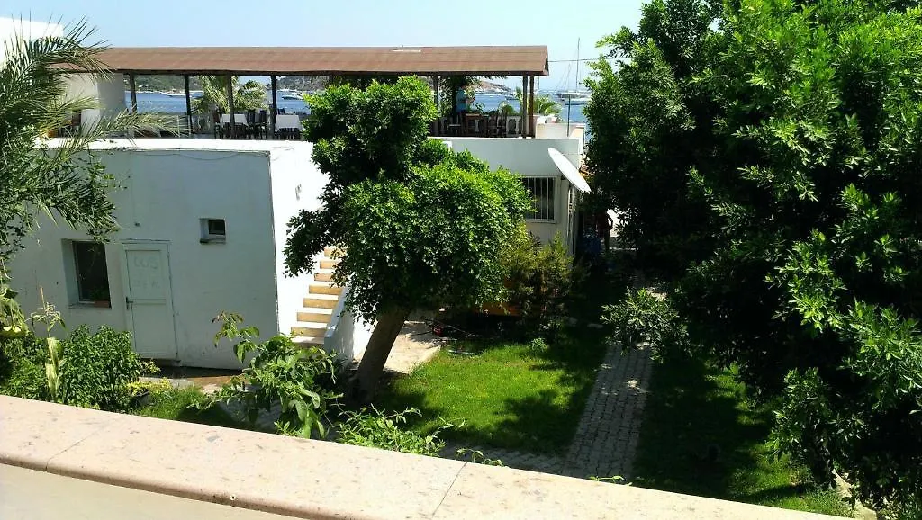 Gasthuis Eda Motel Göltürkbükü